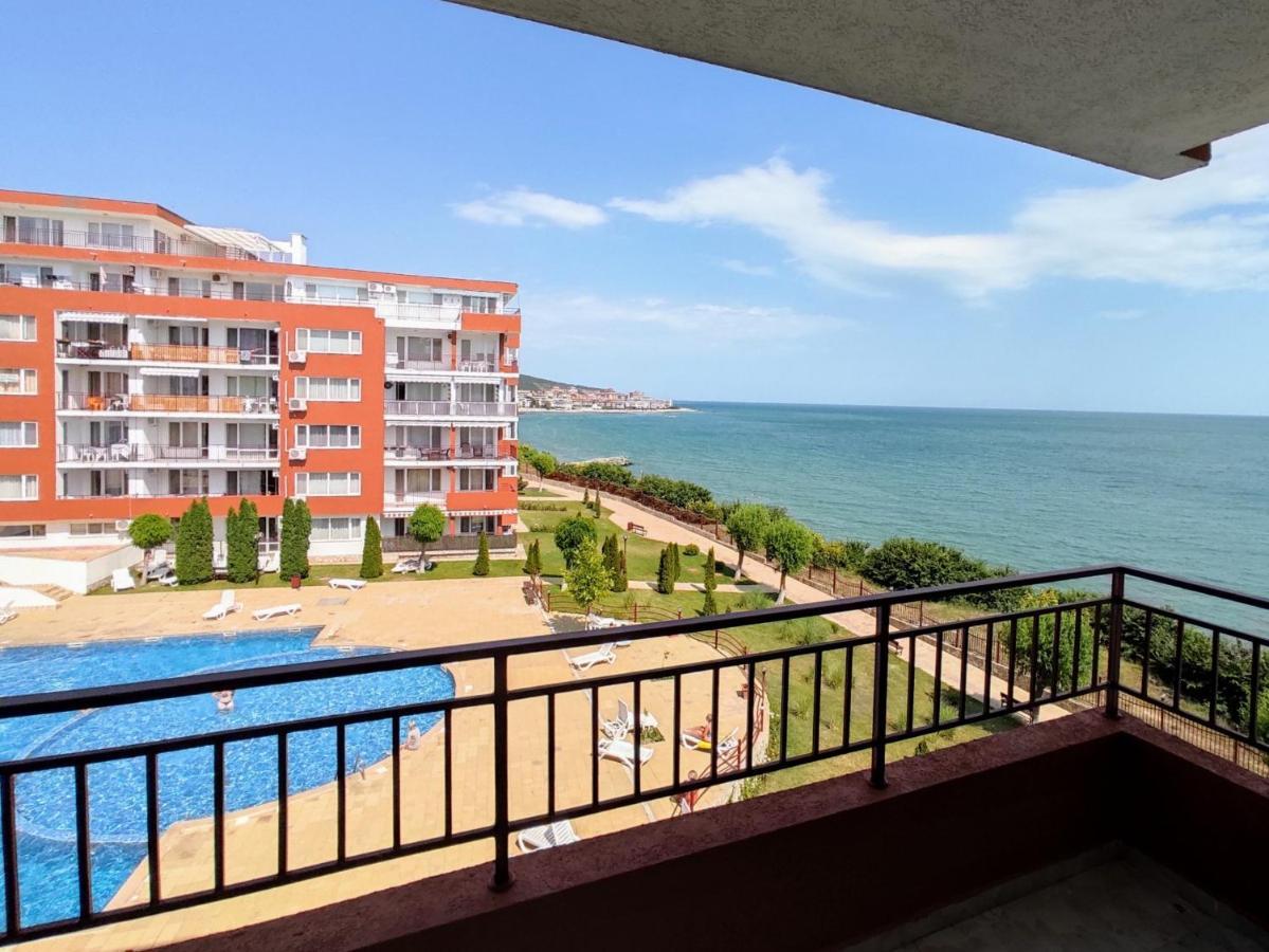 Частни Апартаменти За Гости - Панорама Бийч-Форд Нокс Sveti Vlas Exterior foto